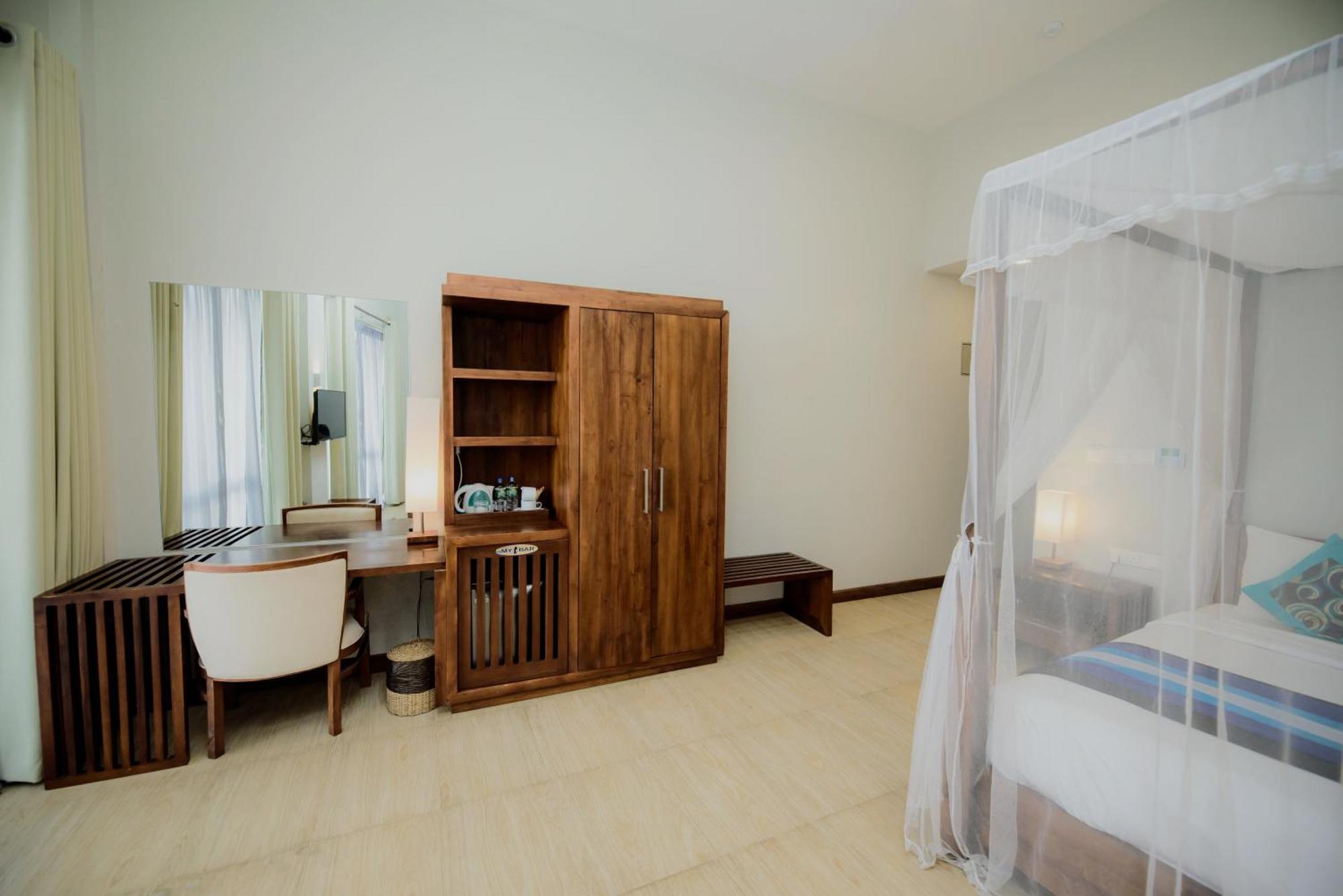 Hotel Refresh Blue Hikkaduwa Kültér fotó